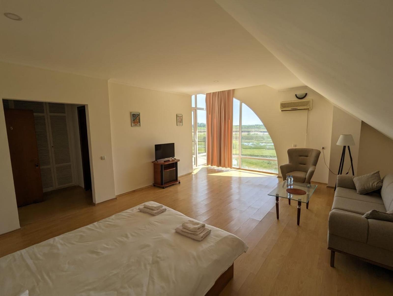 Hotel Tsiskari Ianet'i 外观 照片