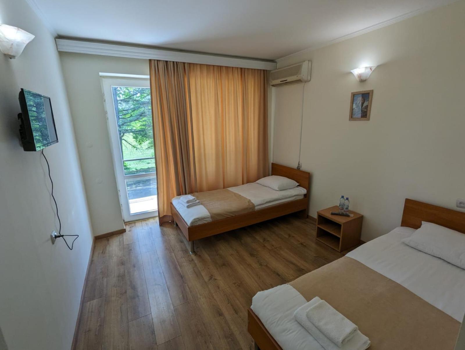 Hotel Tsiskari Ianet'i 外观 照片